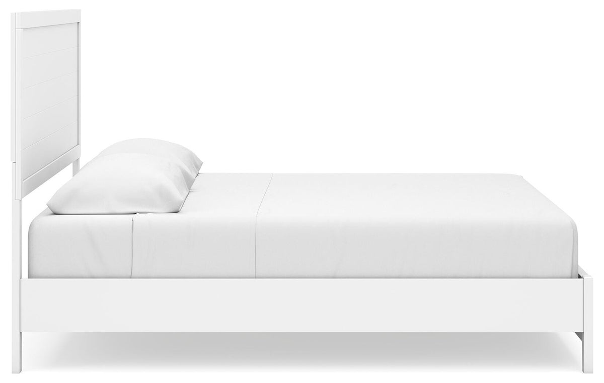 Binterglen King Panel Bed in White, side view