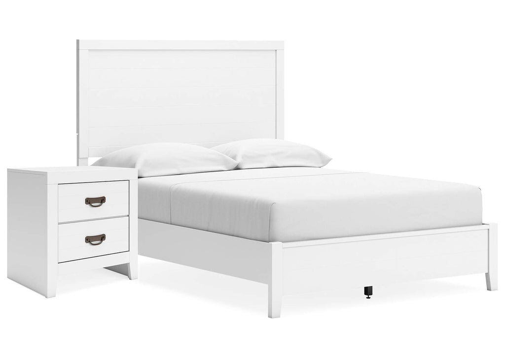 Binterglen Full Panel Bed with Nightstand