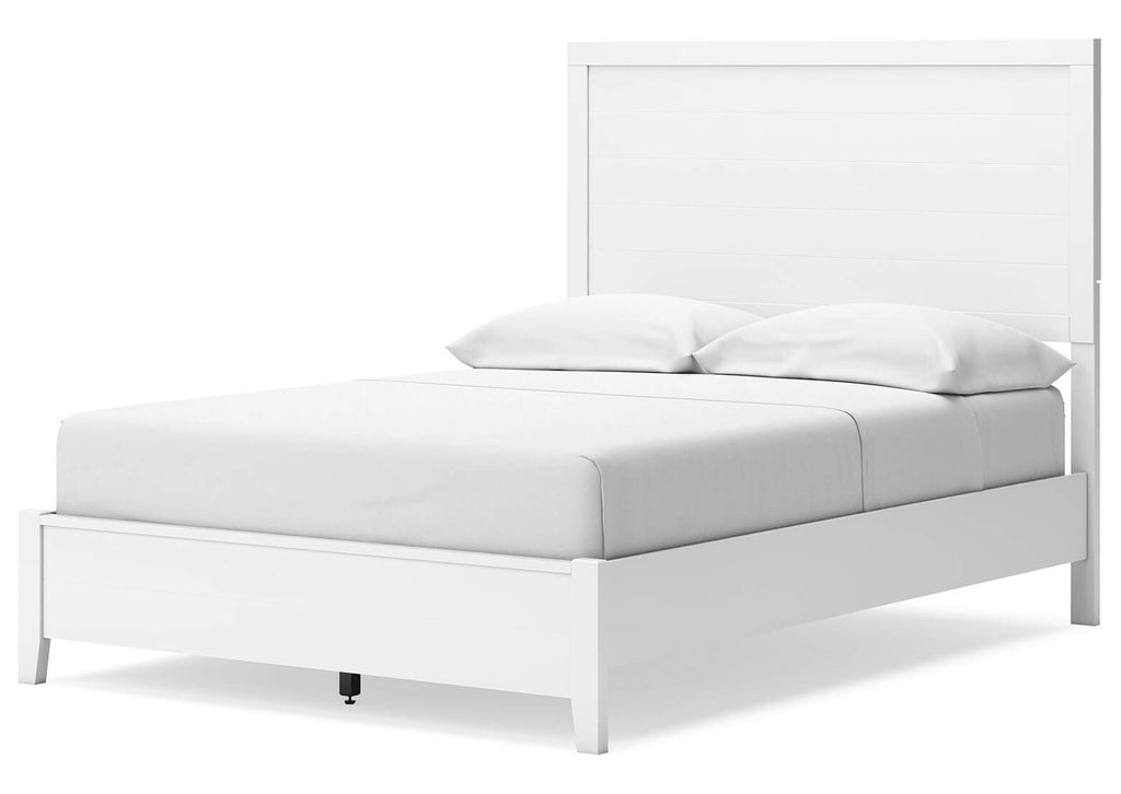 Binterglen Full Panel Bed with Dresser angled view
