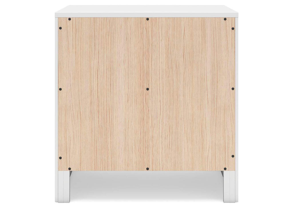 Binterglen King Panel Bed and 2 Nightstands