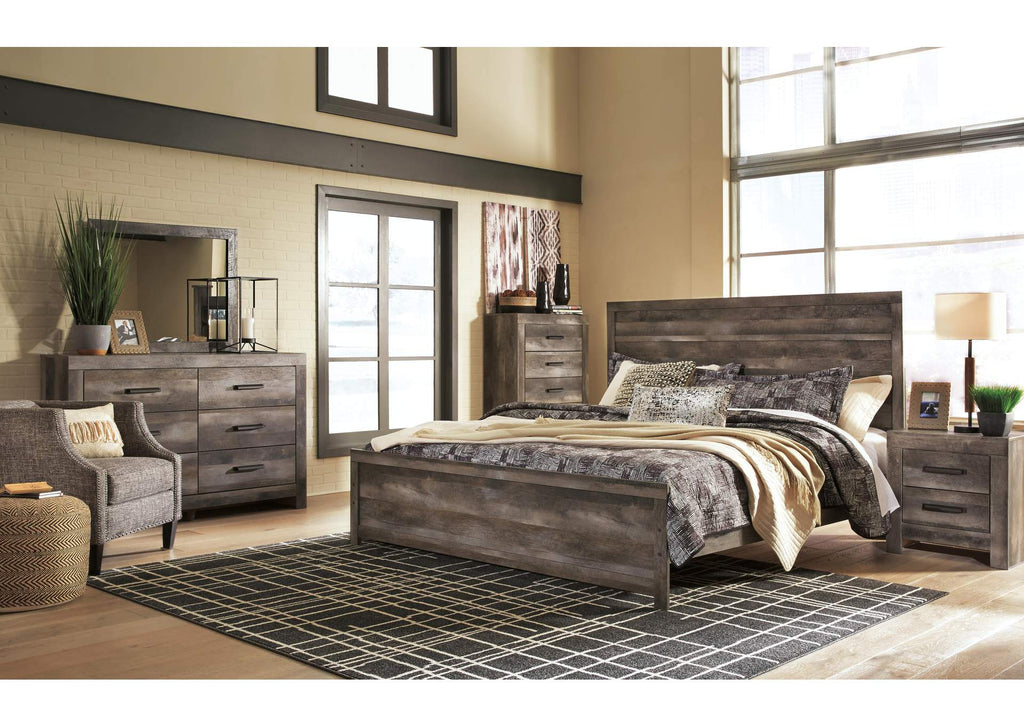 Wynnlow King Panel Bed