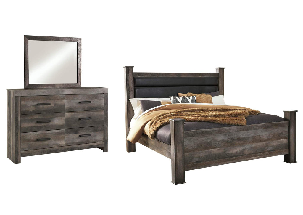 Wynnlow King Poster Bed with Mirrored Dresser