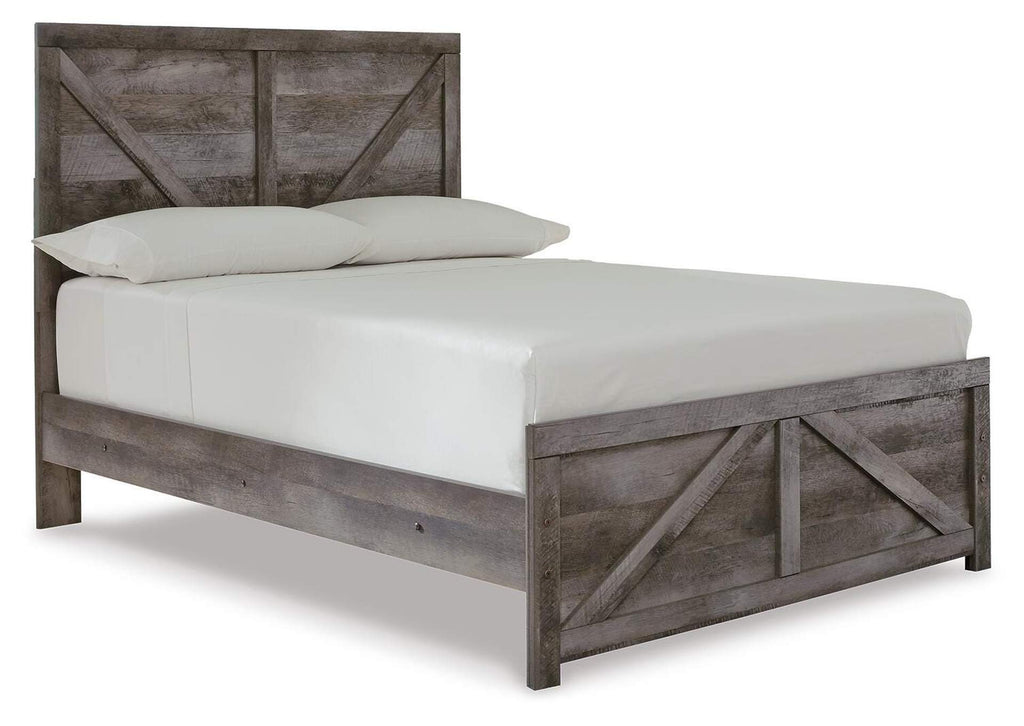 Wynnlow Full Crossbuck Panel Bed angled view