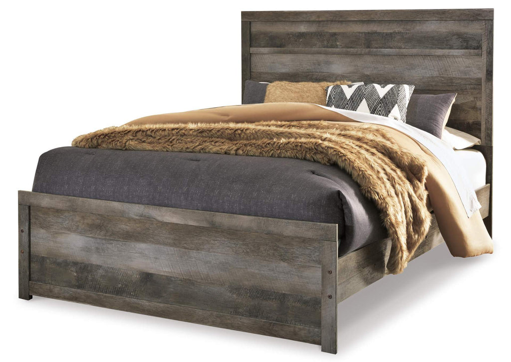Wynnlow Queen Panel Bed with Mirrored Dresser and 2 Nightstands