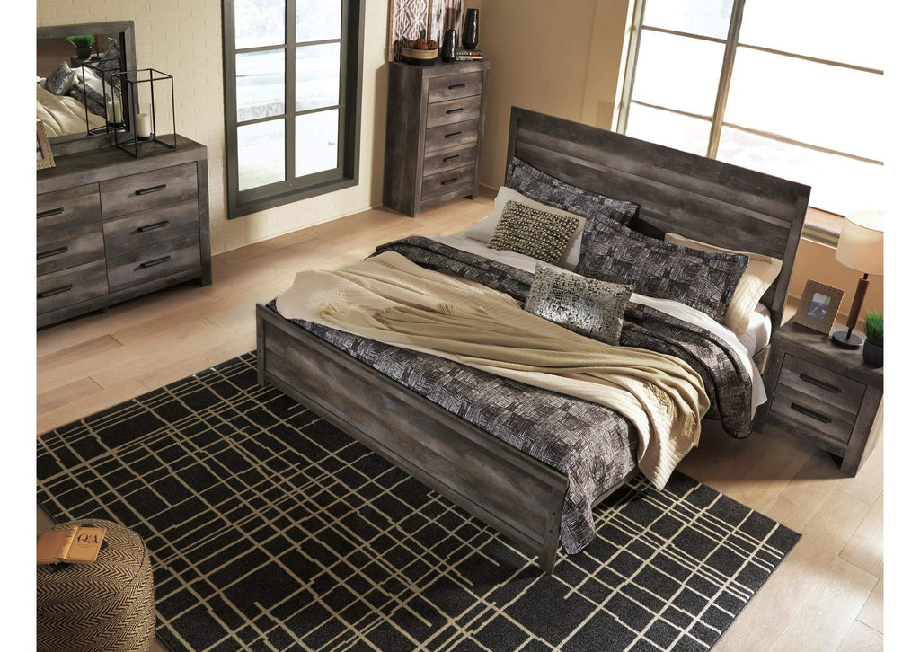 Wynnlow King Panel Bed