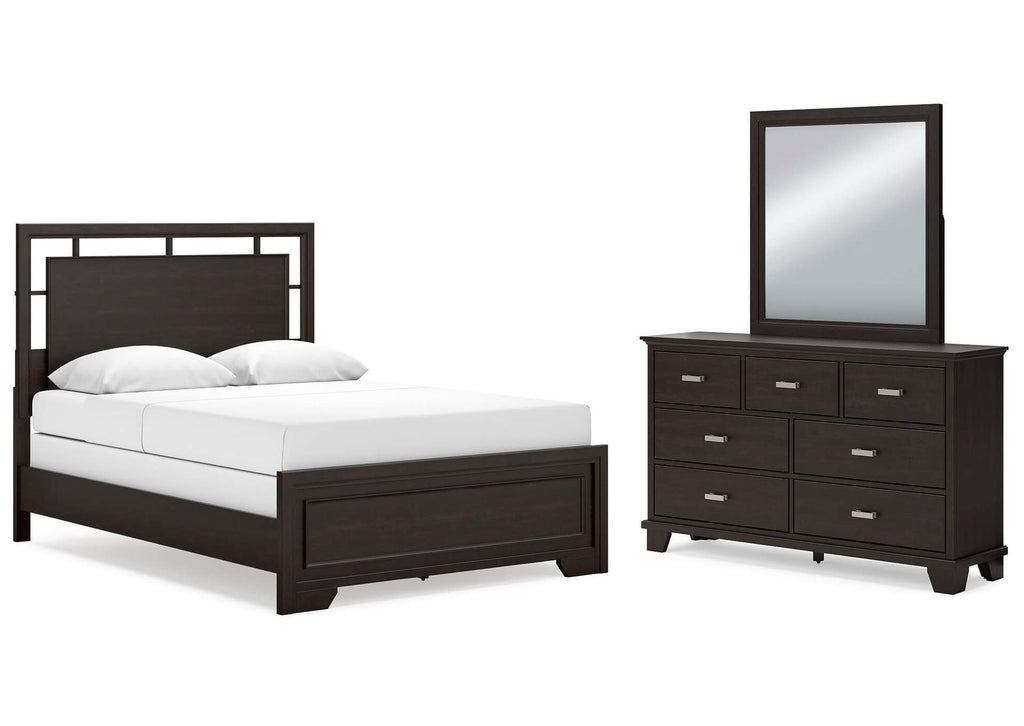 Covetown Queen Panel Bed with Mirrored Dresser