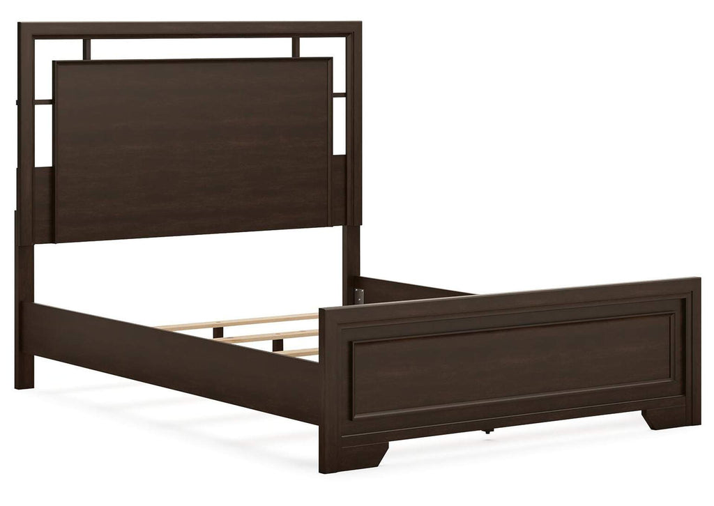 Covetown Queen Panel Bed, Dresser, Mirror and 2 Nightstands angled view