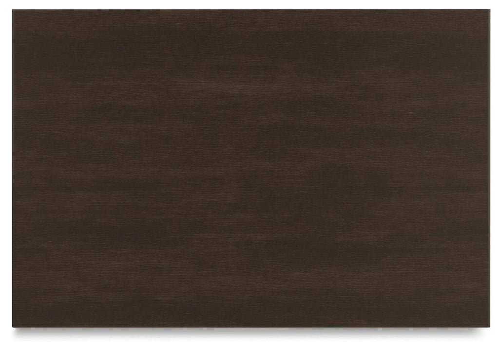 Covetown Queen Panel Bed, Dresser, Mirror and 2 Nightstands