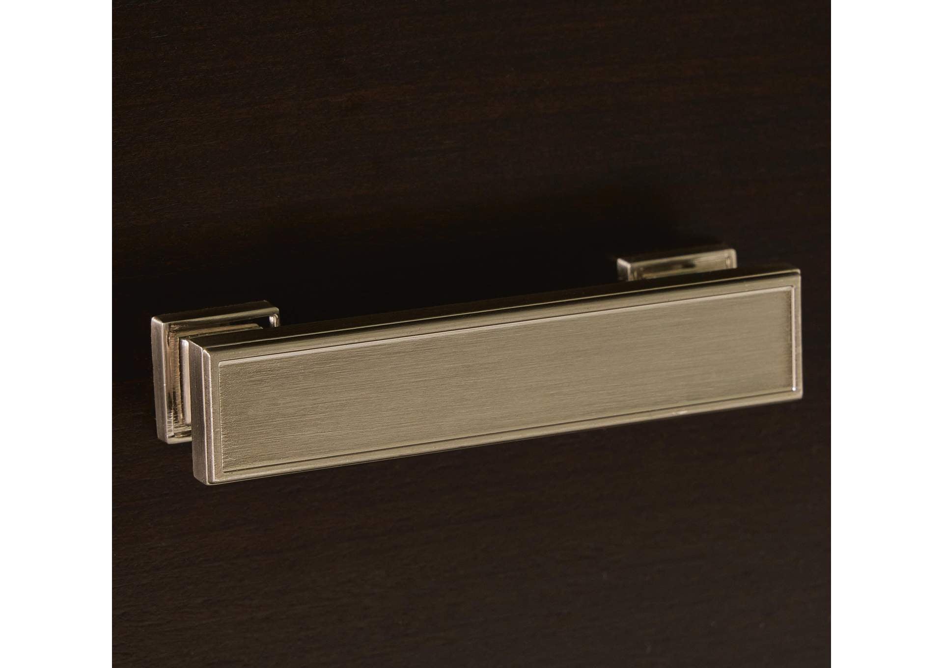 Covetown Full Panel Bed and Nightstand detail