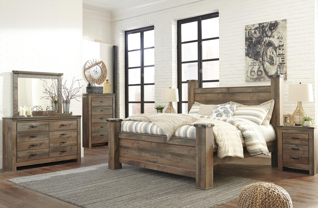 Trinell King Poster Bed in Brown, alternate view 4
