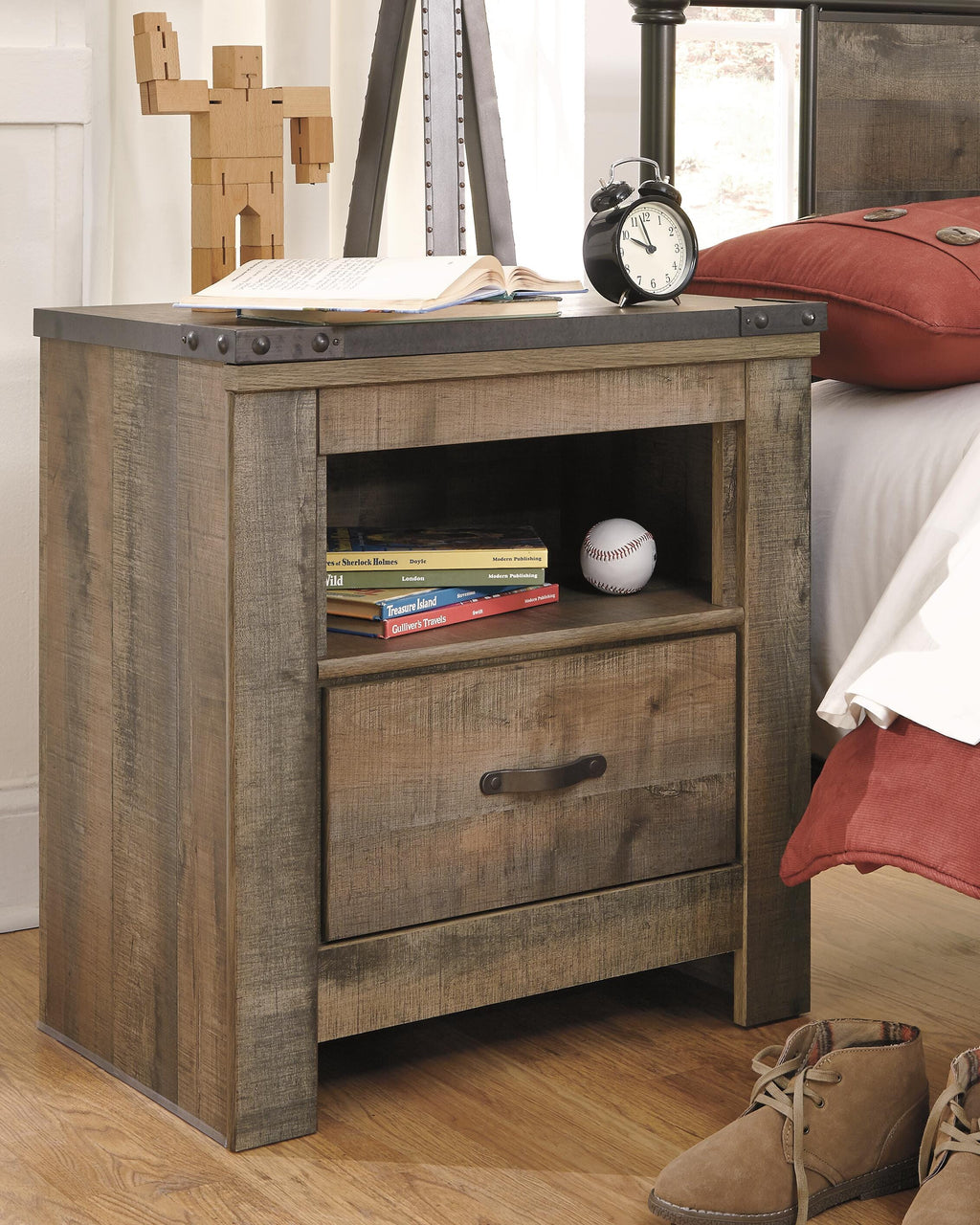 Trinell Nightstand - image 2