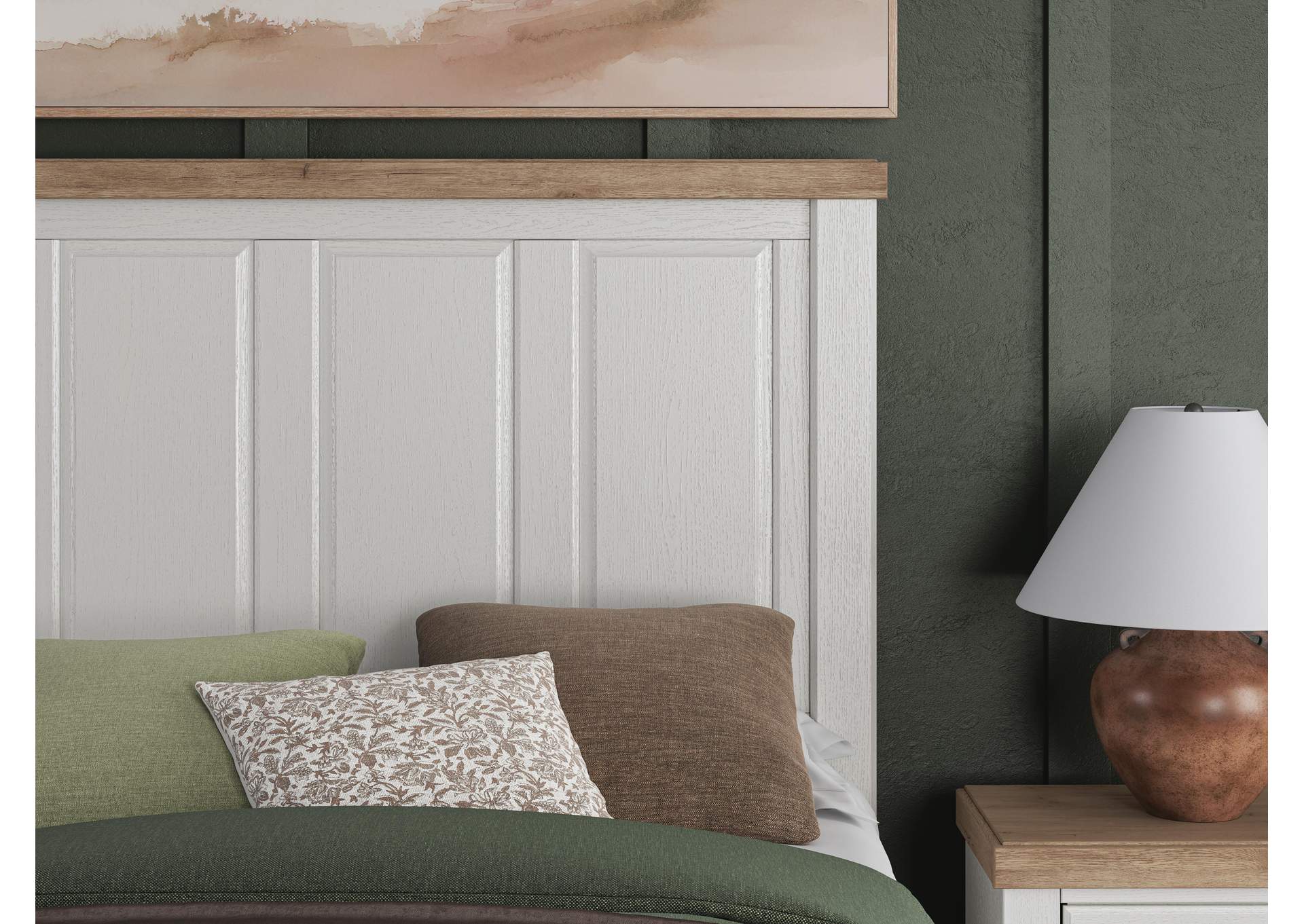 Savonport Full Panel Bed, Dresser and Nightstand detail