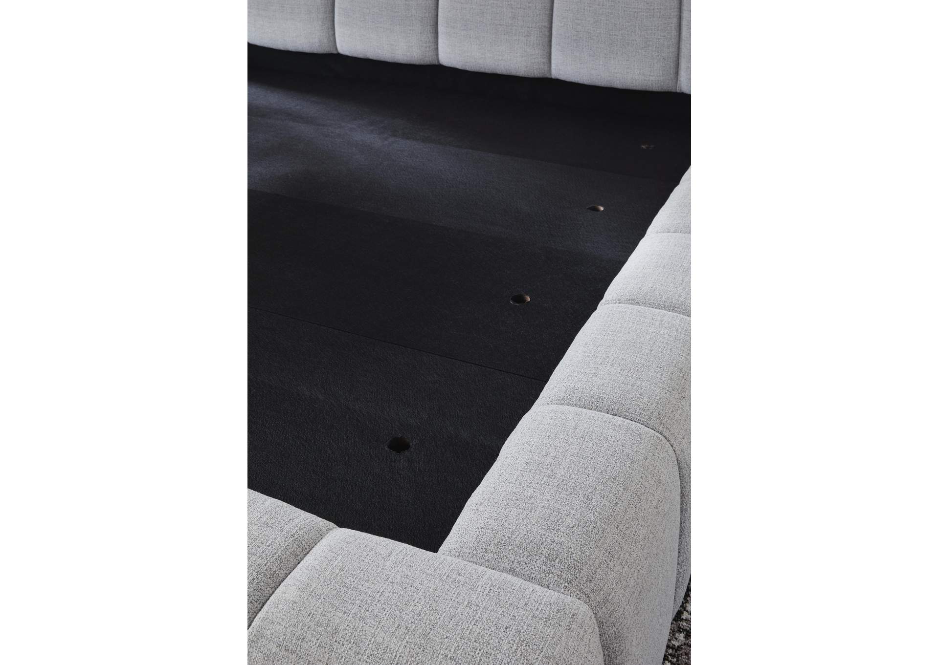 Grendusk Queen Upholstered Bed detail