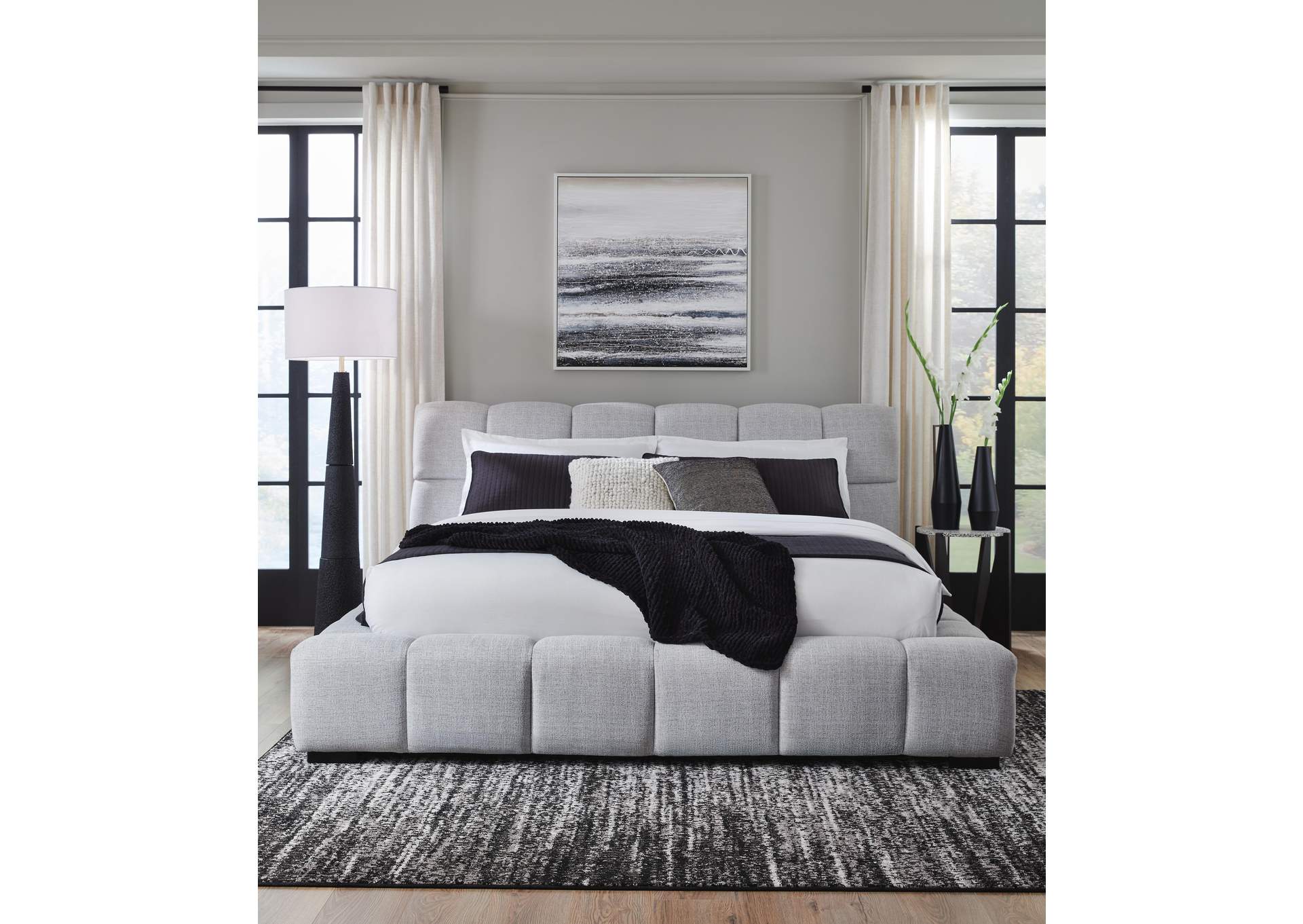 Grendusk California King Upholstered Bed