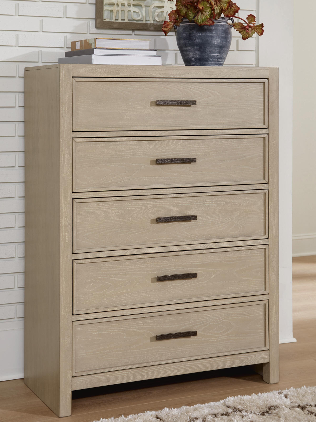 Calmoro Chest of Drawers in Gray, lifestyle view