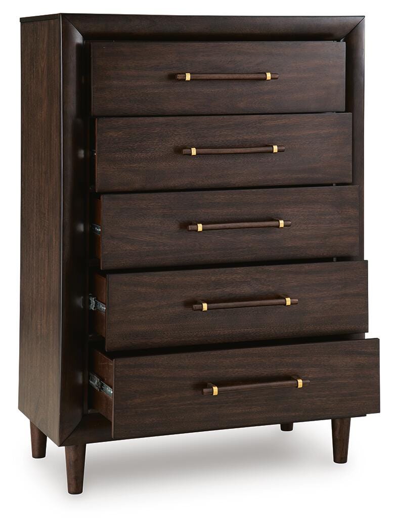 Dantenton Chest of Drawers in Merlot, open view