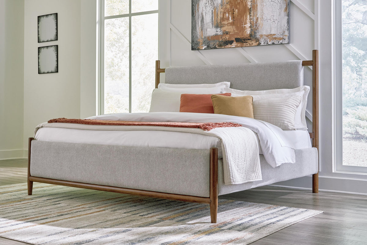 Lyncott California King Upholstered Bed in Brown, alternate view 2