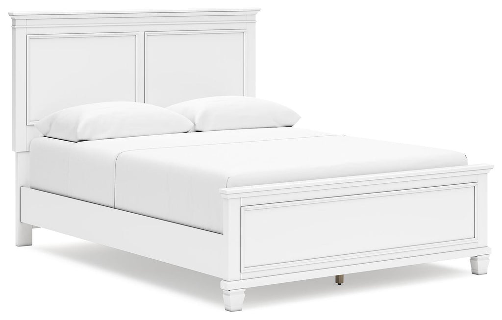 Fortman Queen Panel Bed in White, angle view