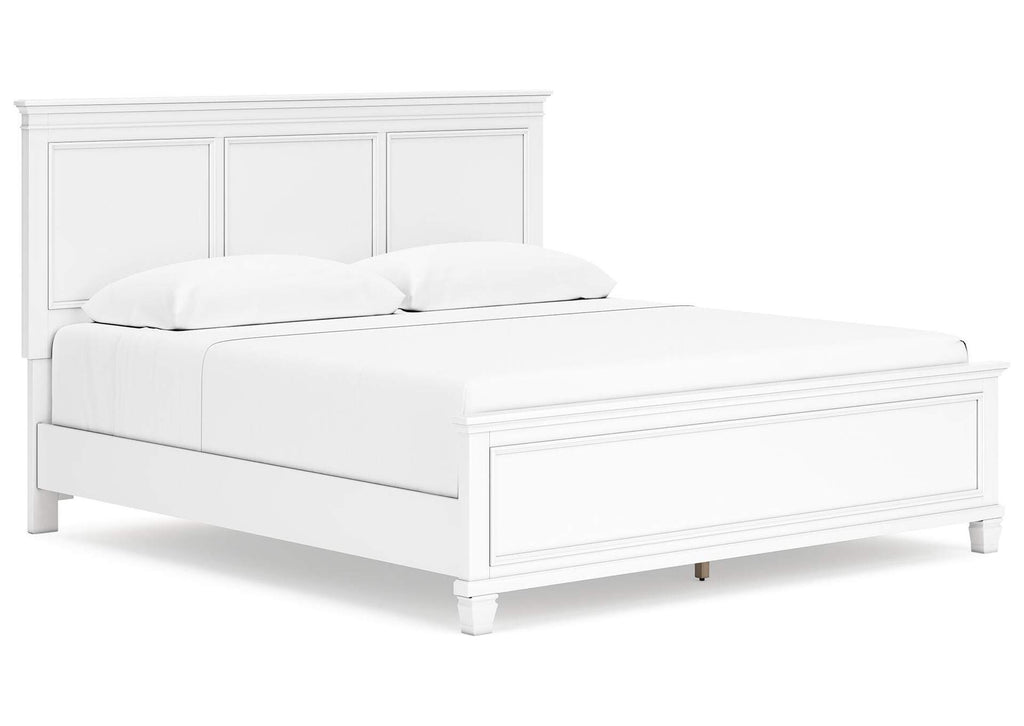 Fortman King Panel Bed with Mirrored Dresser and 2 Nightstands angled view