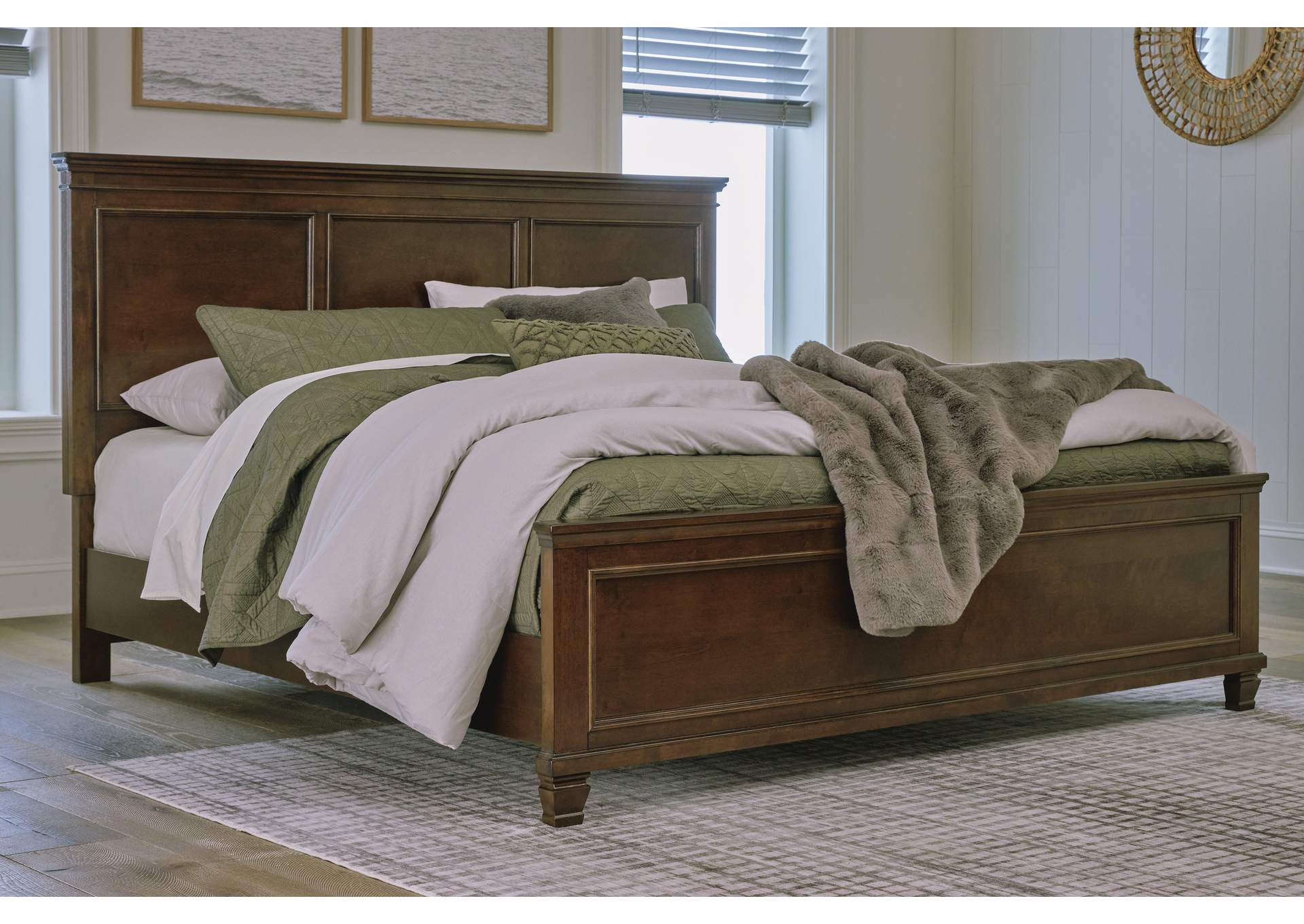 Danabrin King Panel Bed with Mirrored Dresser