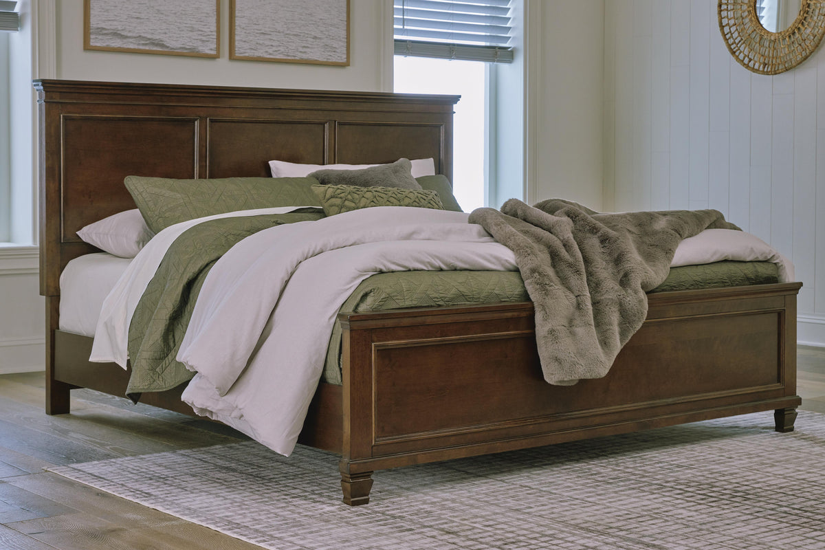 Danabrin King Panel Bed in Brown, alternate view 2