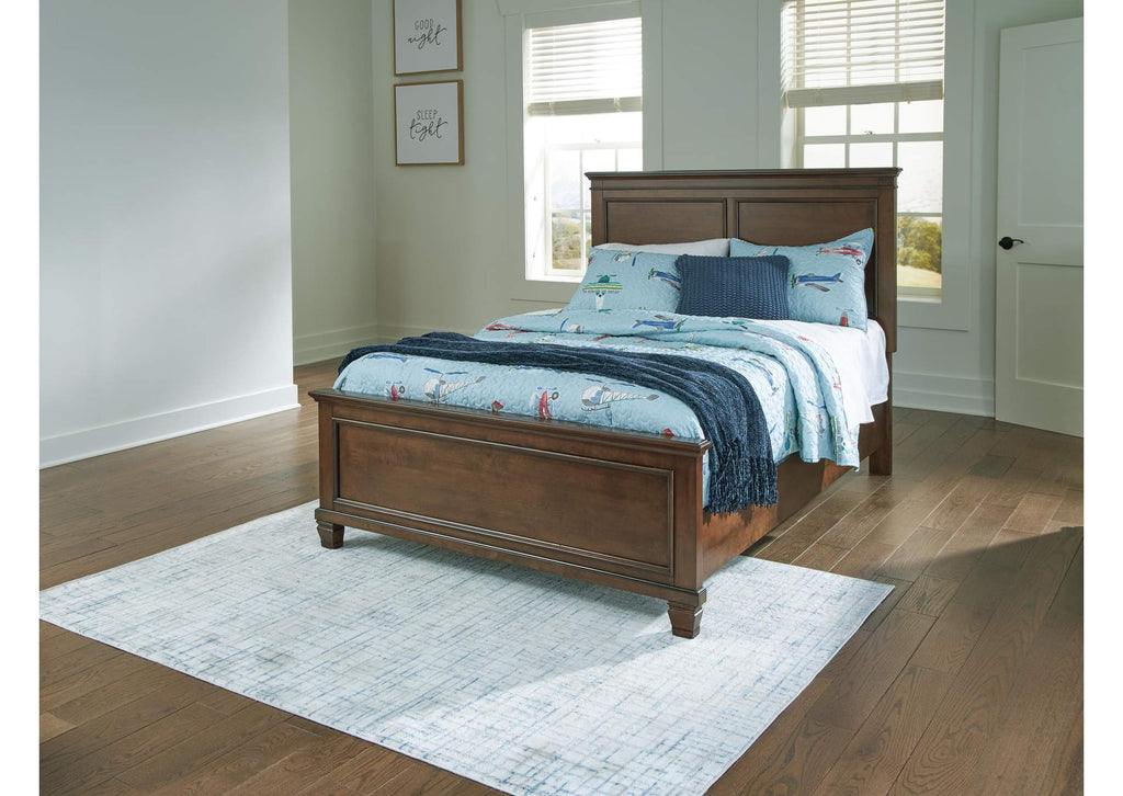 Danabrin Full Panel Bed with Mirrored Dresser, Chest and 2 Nightstands
