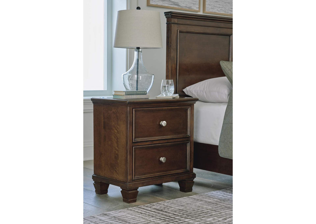Danabrin Queen Panel Bed with Mirrored Dresser and Nightstand