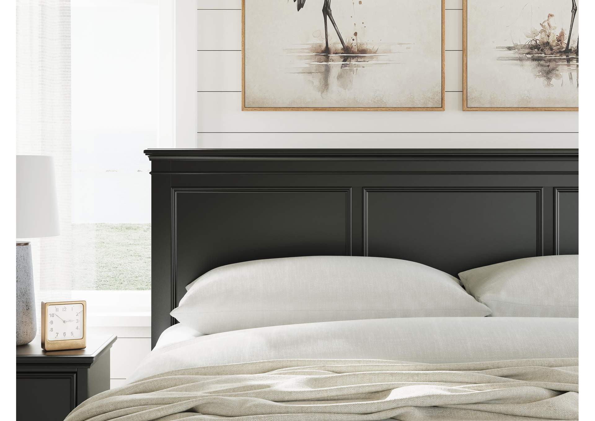 Lanolee California King Panel Storage Bed detail