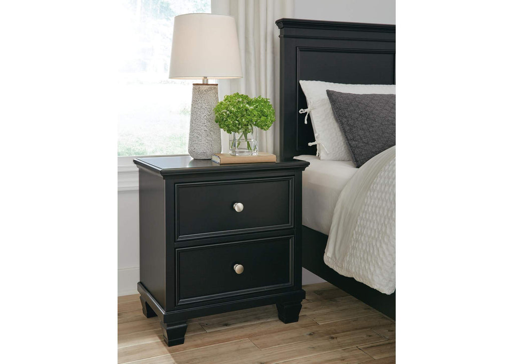 Lanolee King Panel Bed with Mirrored Dresser and Nightstand