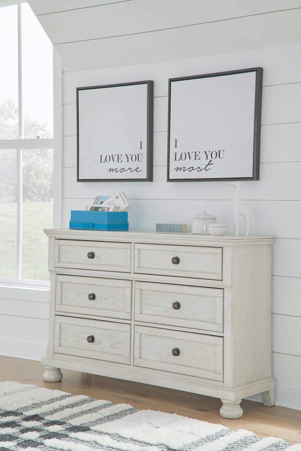 Robbinsdale Dresser in Antique White, alternate view 3