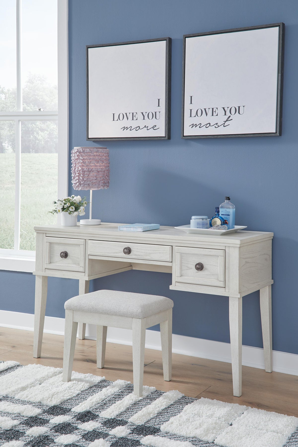 Robbinsdale Vanity with Stool in Antique White, alternate view 2