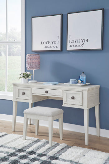 Robbinsdale Vanity with Stool in Antique White
