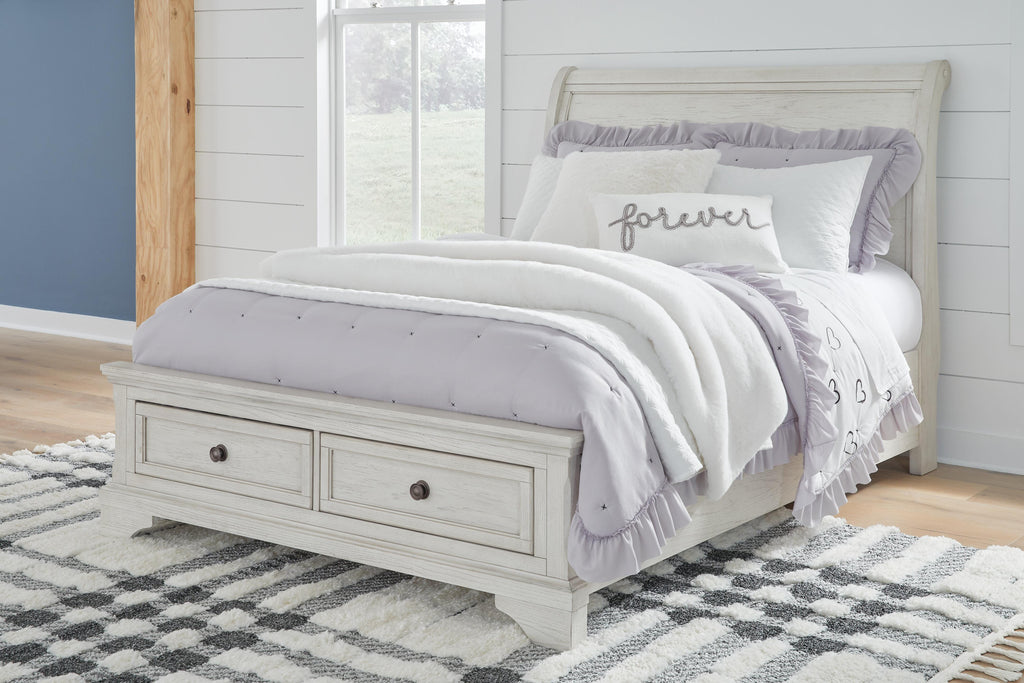 Robbinsdale Full Sleigh Storage Bed in Antique White, alternate view 3