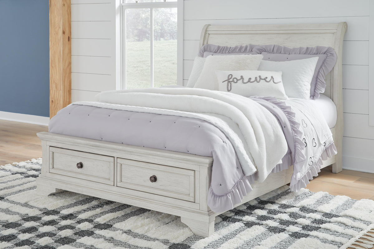 Robbinsdale Full Sleigh Storage Bed in Antique White, alternate view 3
