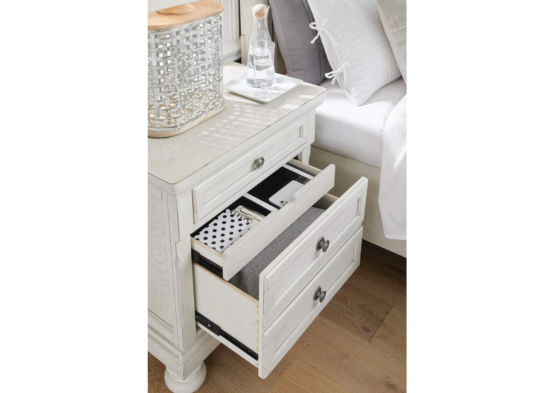 Robbinsdale Full Storage Bed and Nightstand detail