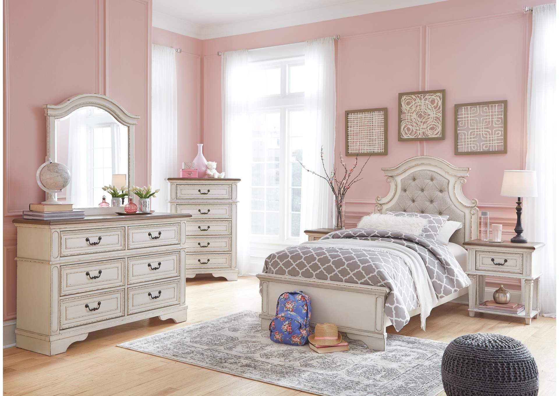 Realyn Twin Panel Bed with Mirrored Dresser, Chest and 2 Nightstands