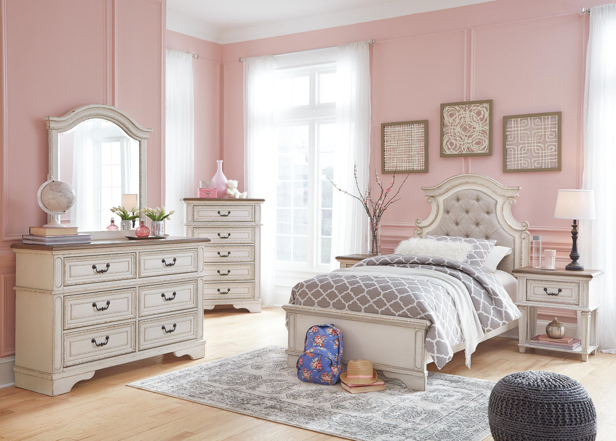 Realyn Twin Panel Bed in Chipped White, alternate view 9