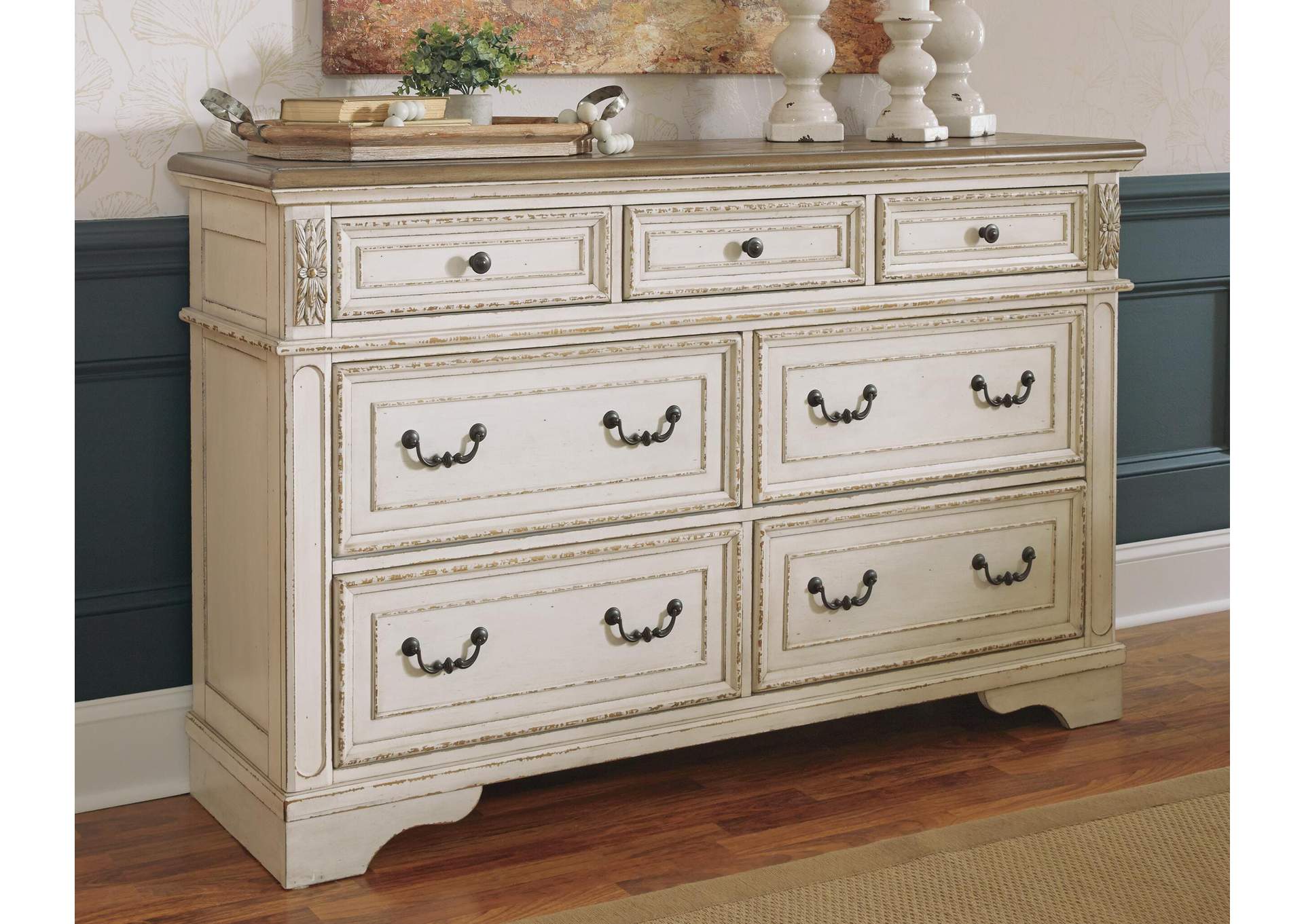 Realyn King Upholstered Panel Bed with Dresser room view