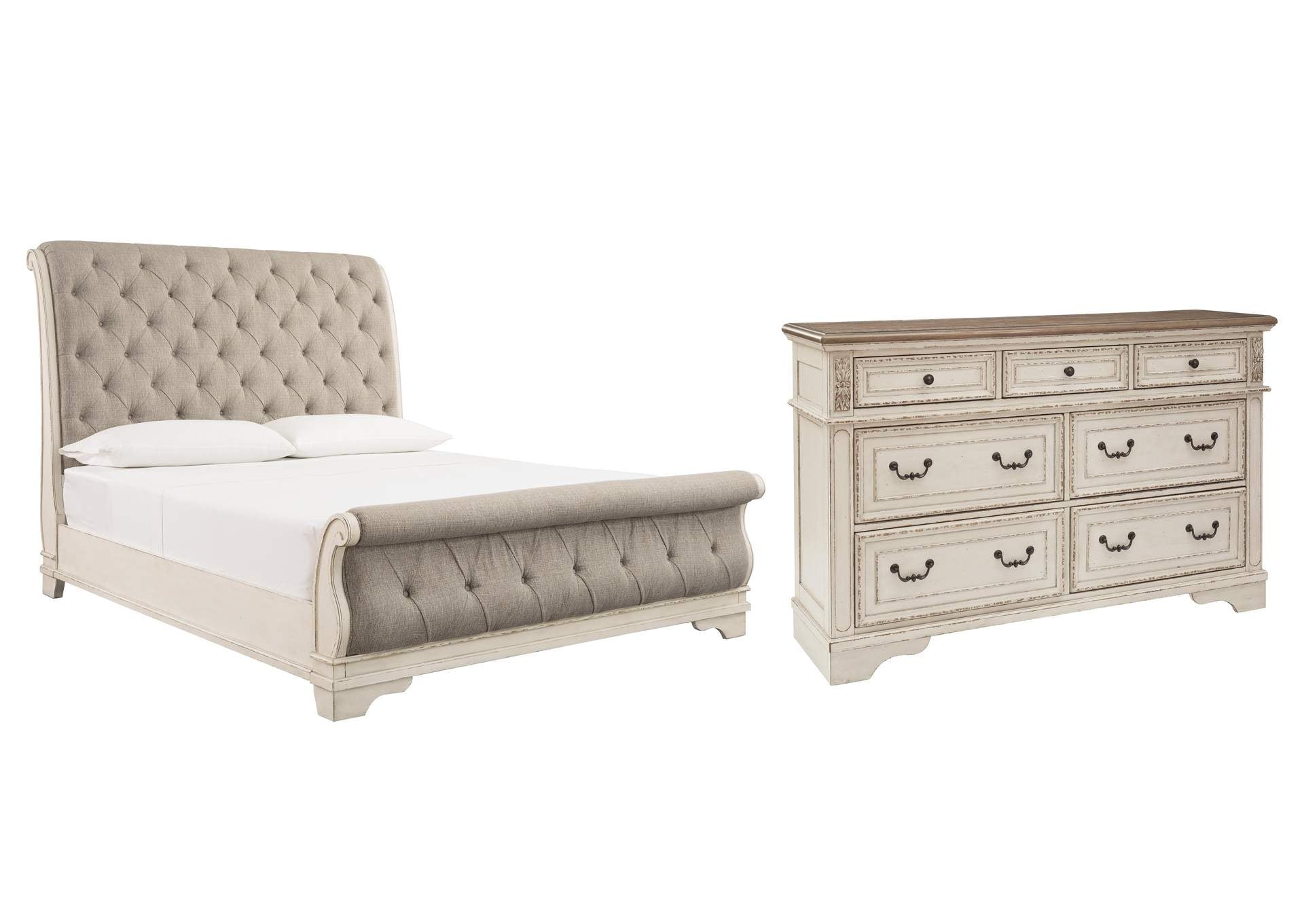 Realyn King Sleigh Bed with Dresser