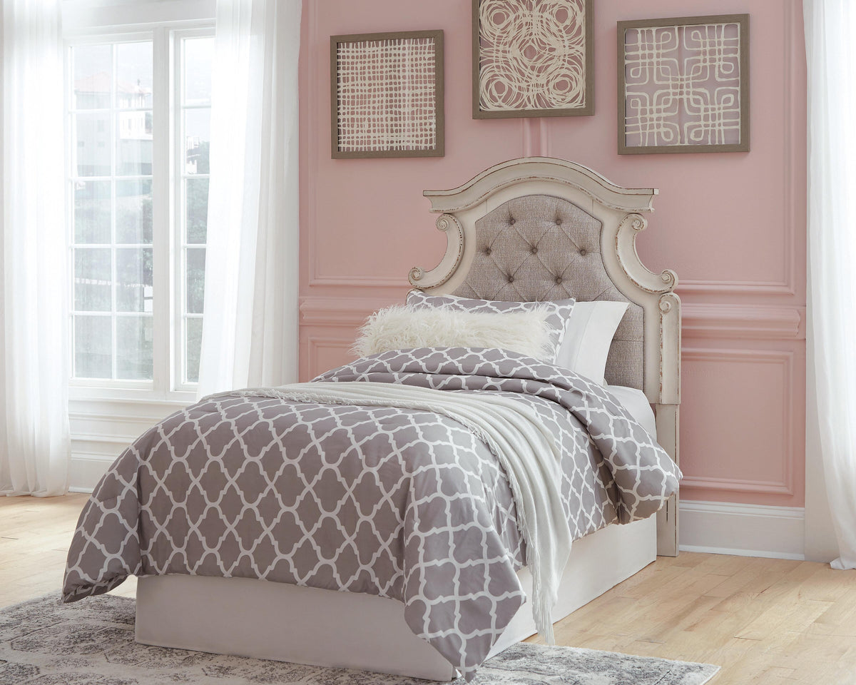 Realyn Twin Panel Bed - image 16