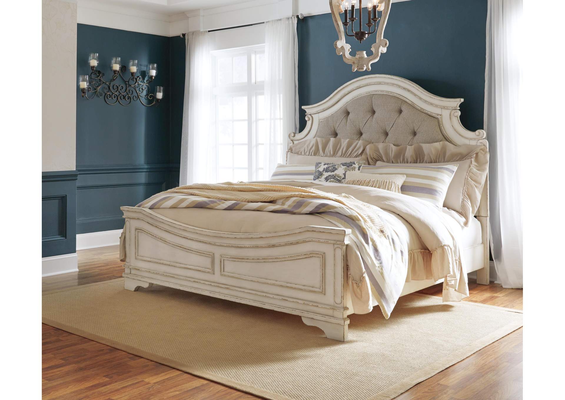 Realyn Queen Upholstered Panel Bed with Mirrored Dresser