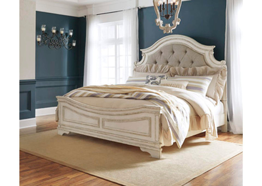 Realyn King Upholstered Panel Bed