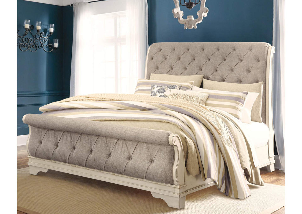 Realyn California King Sleigh Bed with Mirrored Dresser and Chest room view