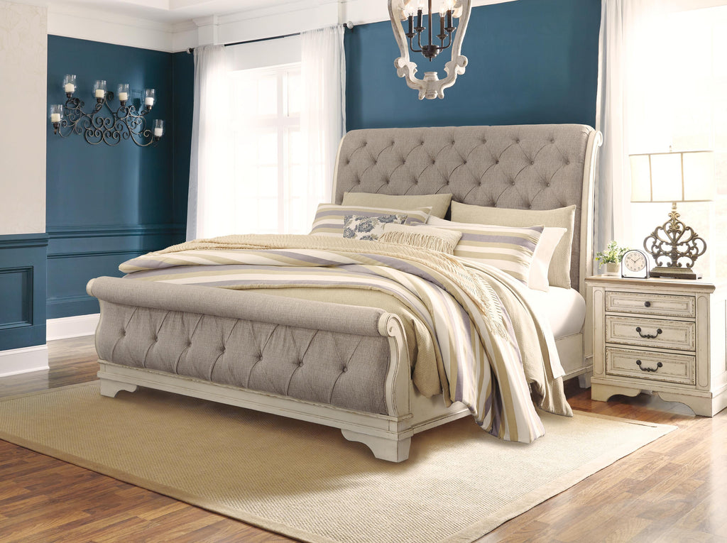 Realyn King Sleigh Bed in Chipped White, alternate view 9