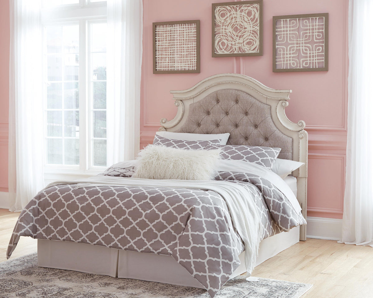 Realyn Full Panel Bed - image 16