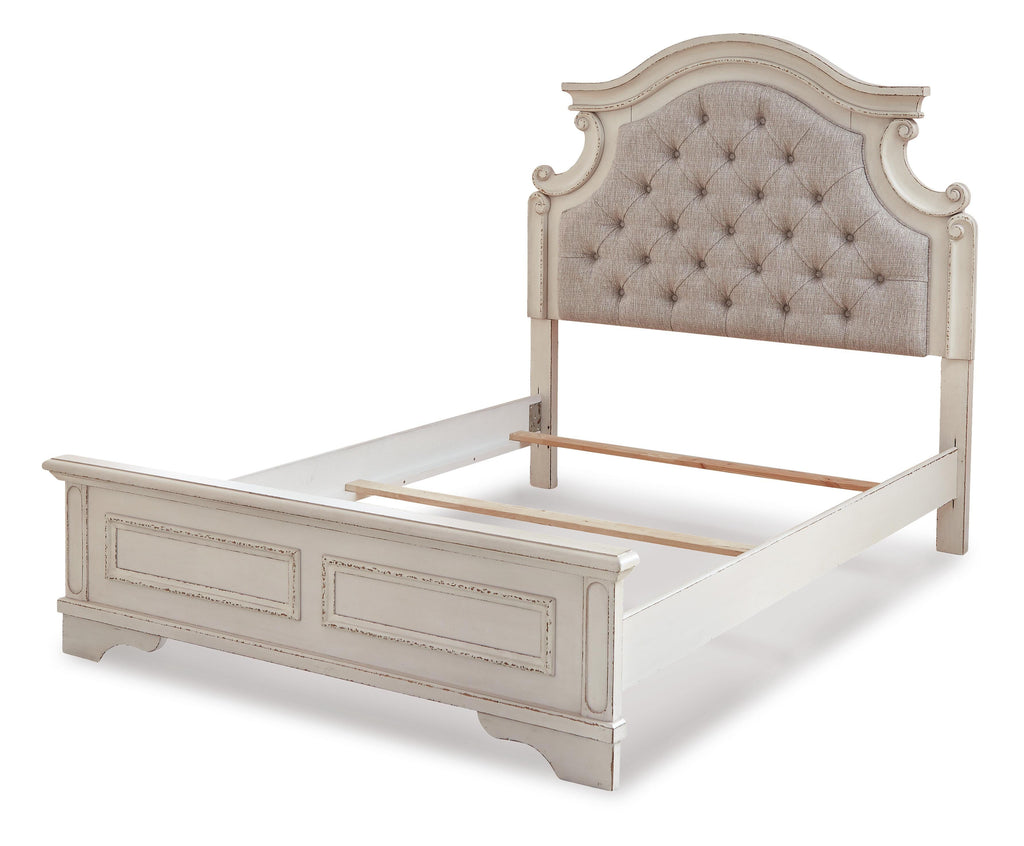 Realyn Full Panel Bed in Chipped White, alternate view 4