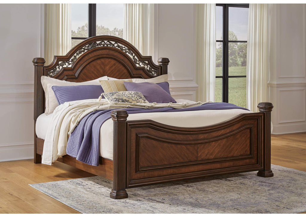 Lavinton California King Poster Bed with Dresser