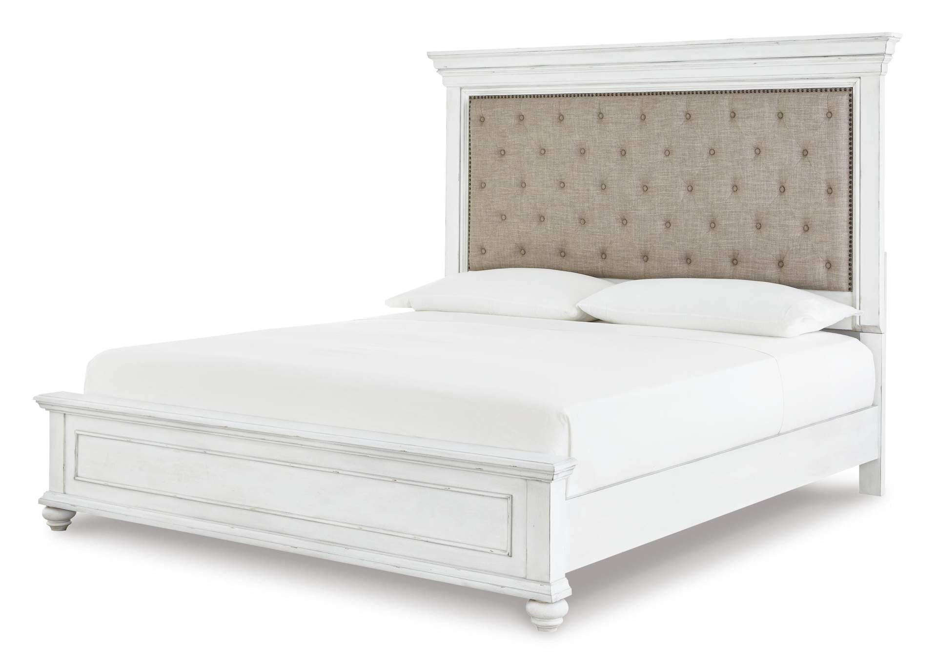 Kanwyn Queen Panel Bed with Mirrored Dresser and Chest angled view