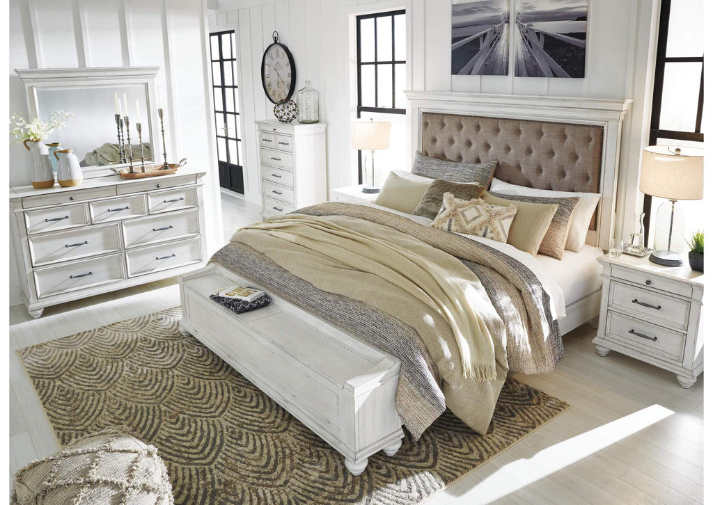 Kanwyn Queen Panel Bed with Storage with Dresser