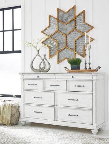 Kanwyn Dresser in Whitewash